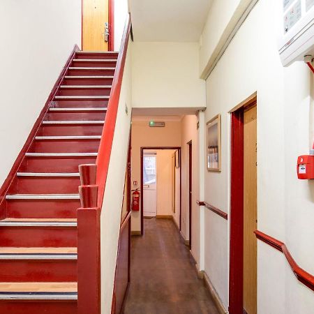 Lovely Studio In London With Patio Экстерьер фото